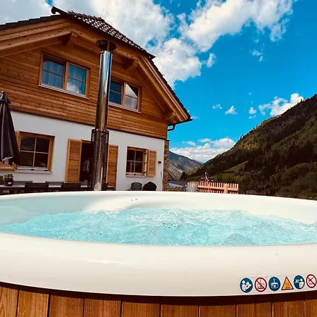 Alpenjoy Holiday home *